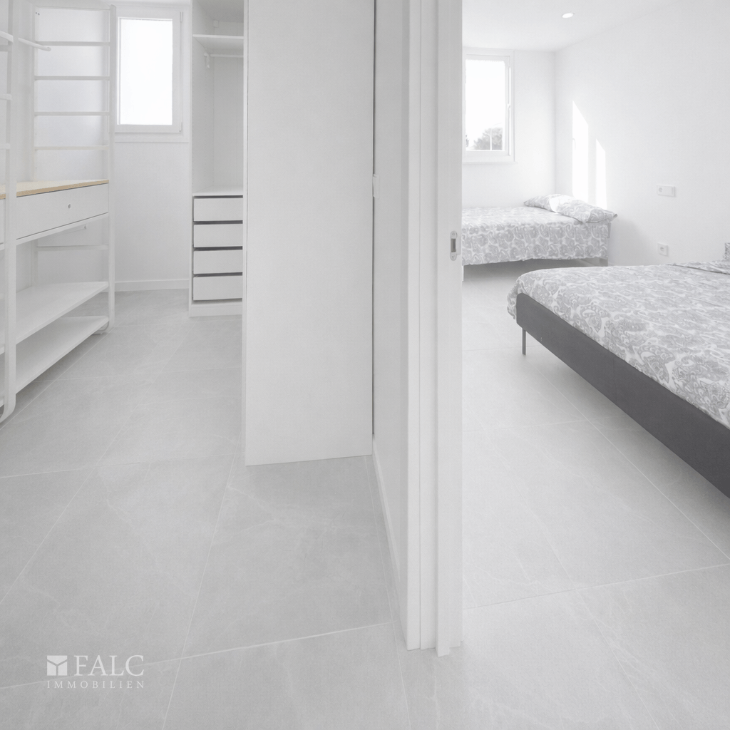 Schlafzimmer mit Ankleide